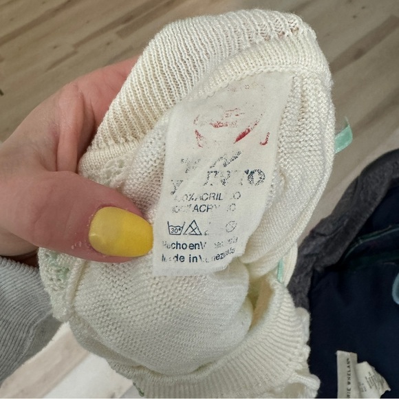 1970s Vintage Knit Set baby girl rosettes bow ribbon bloomers top Mint Venezuela - Picture 11 of 11